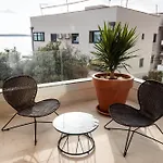 Luxury Penthouse マンドレ