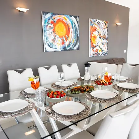 Luxury Penthouse Mandre