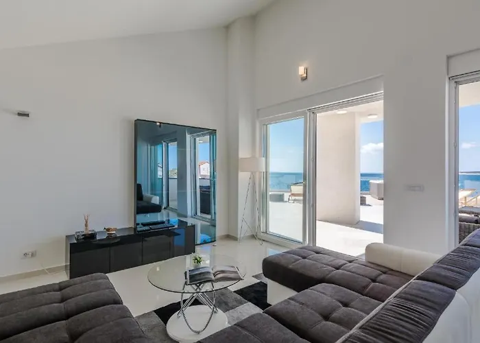 Luxury Penthouse 아파트 만드레