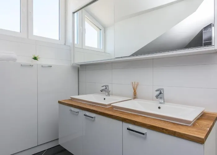 아파트 Luxury Penthouse 만드레