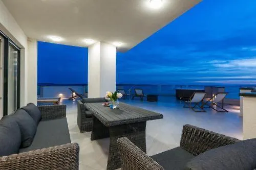 Luxury Penthouse * Mandre
