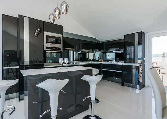 Luxury Penthouse 아파트