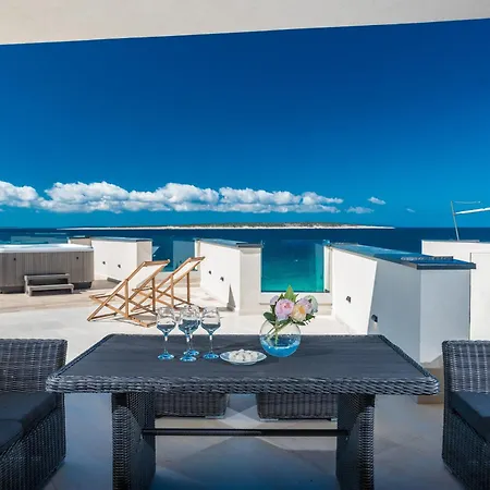 Luxury Penthouse *