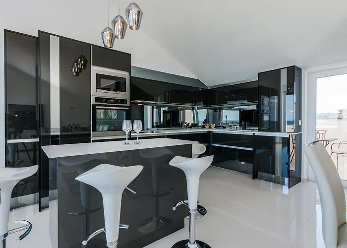 Luxury Penthouse *
