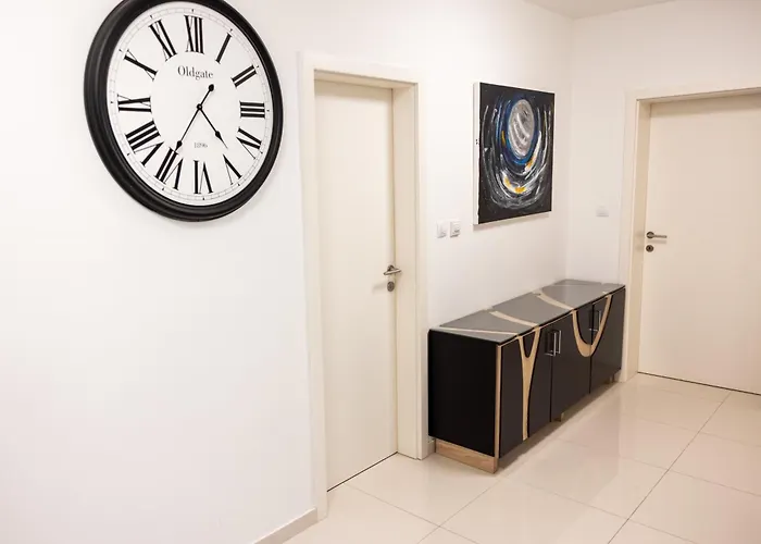 Luxury Penthouse Mandre
